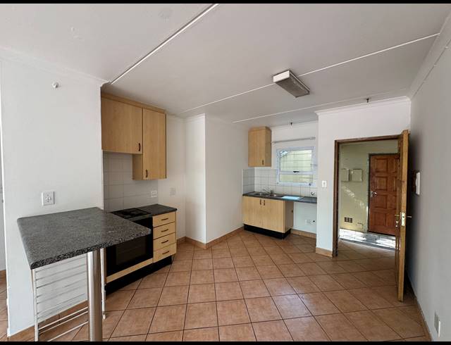 2 BEDROOM APARTMENT RENTED IN BRYANSTON